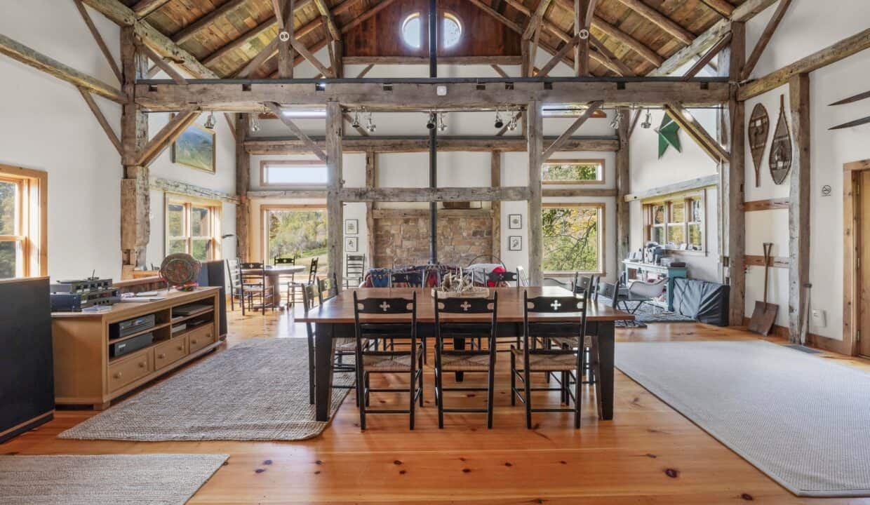 20251029161247342199000000-o