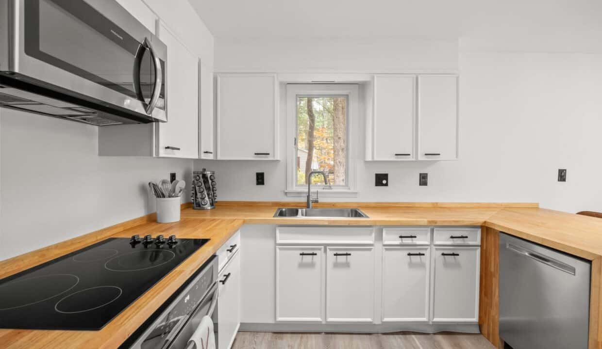 20251031214842746311000000-o