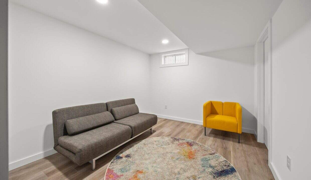 20251031214928611304000000-o