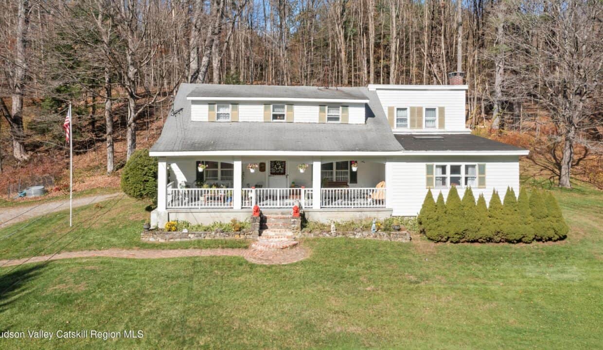 20251103212620241290000000-o