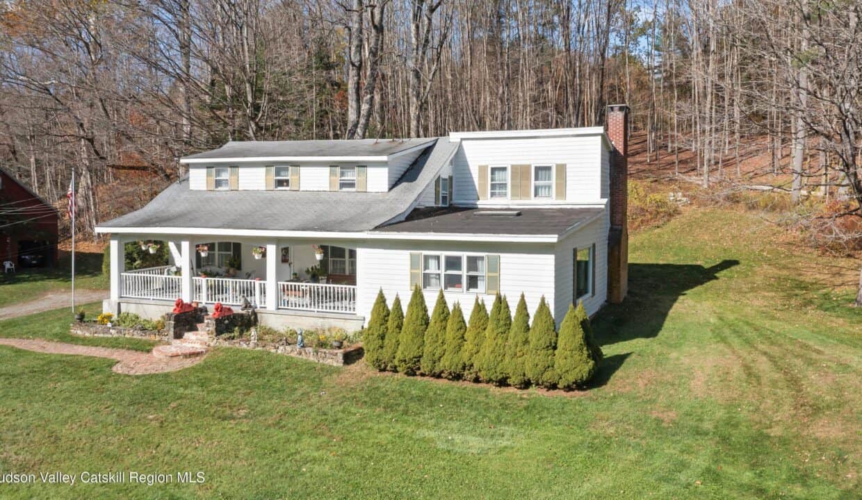 20251103212700540843000000-o