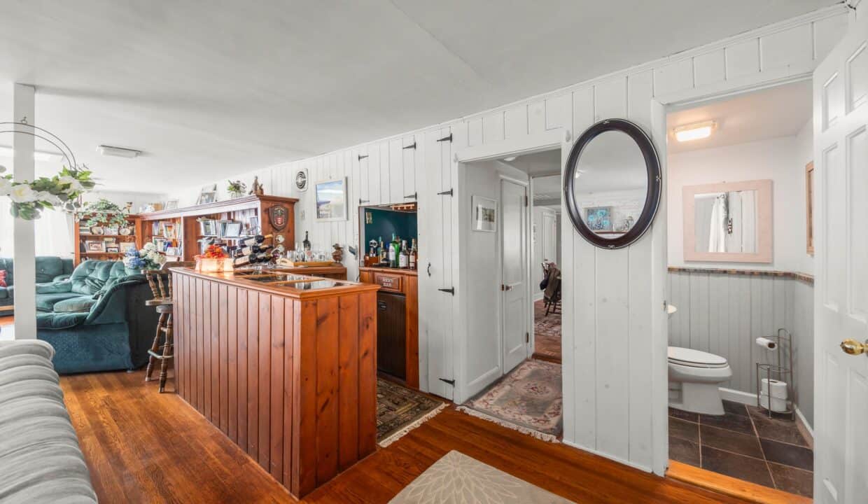 20251103212904281558000000-o