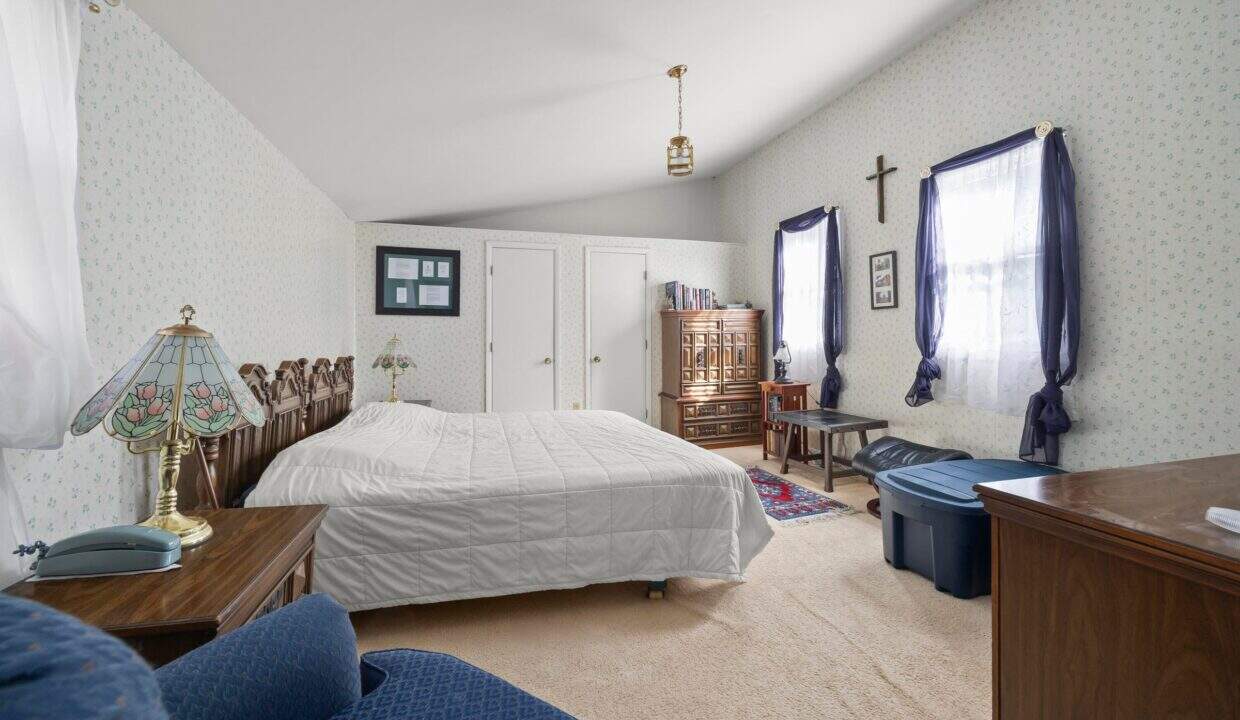 20251103213017923161000000-o