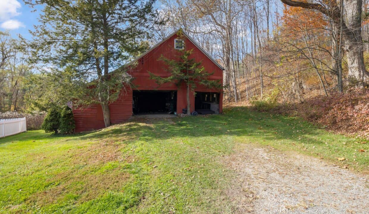 20251103213102175639000000-o