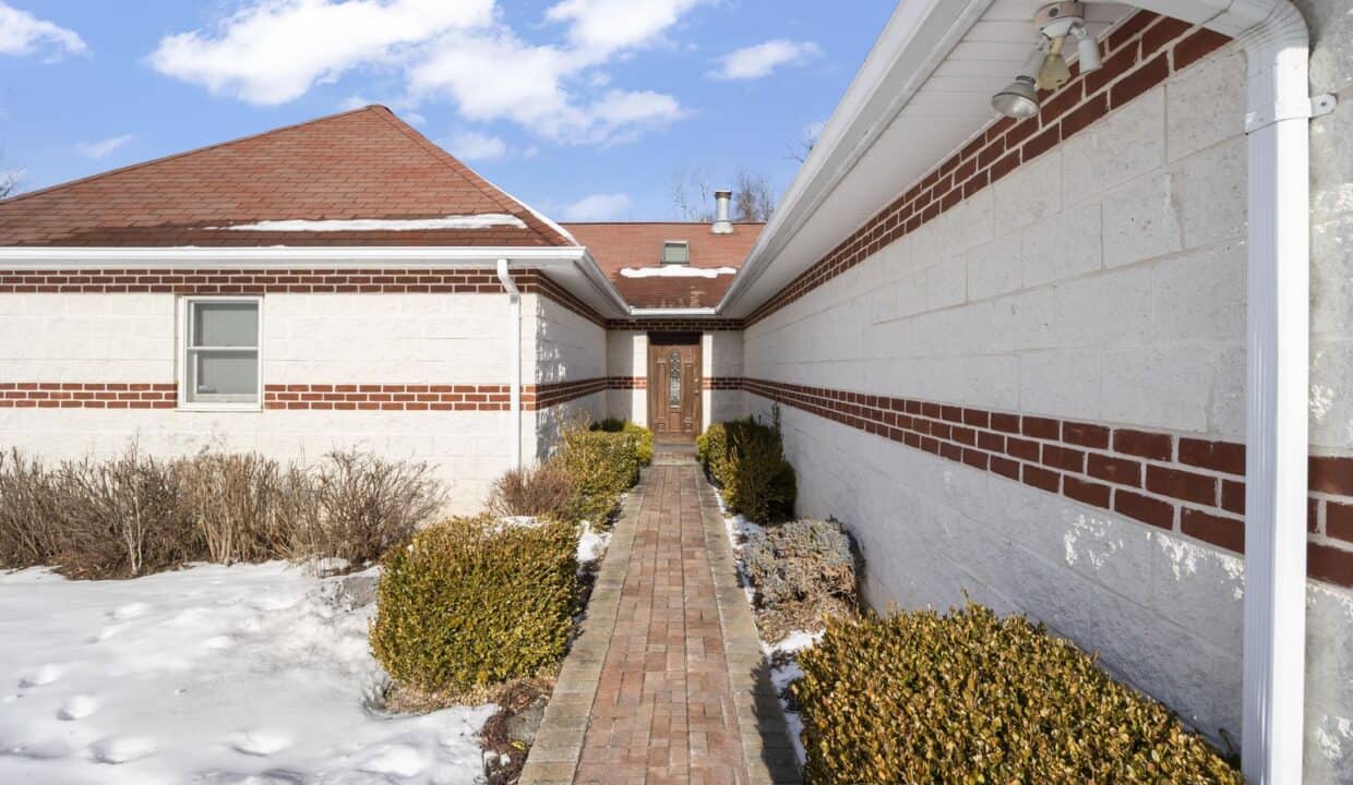 20260128203723882481000000-o