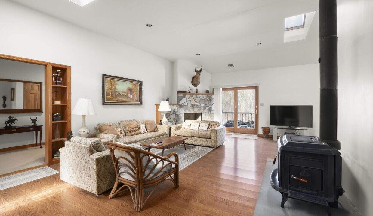 20260128203736972356000000-o