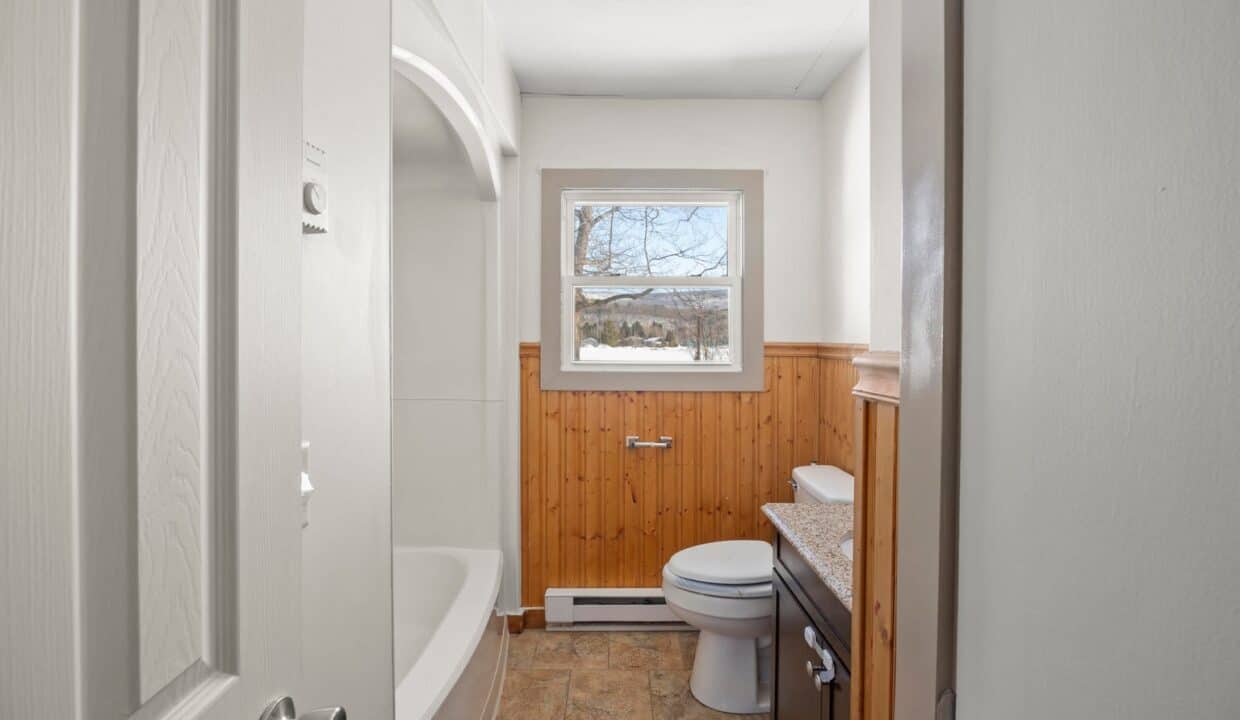 20260211220012182083000000-o